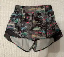 Women’s Lululemon Hotty Hot Shorts High Rise 2.5”