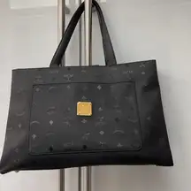 MCM Visetos  Germany triple entry tote, rear & center zrpper &  pocket Gold