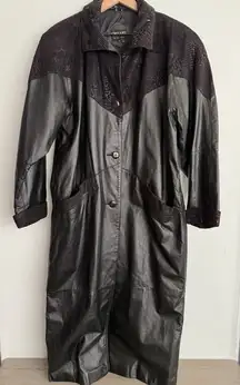 Vintage 80s Pelle‎ Black Leather Trench Coat Shoulder Pads Suede Embossed Trim M