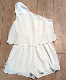 🆕 Entro Romper L Large White 1 Shoulder Jumpsuit Outfit Shorts NWT NEW Boho