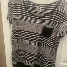FINAL MARKDOWN Anne Klein tee medium