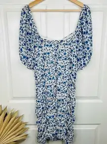 All in Favor Women's Blue and White Floral Ruched Mini Dress  Size L half sleeve