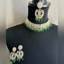 Pakistani Indian Bollywood Style Elegant Green and Silver Jewelry Set