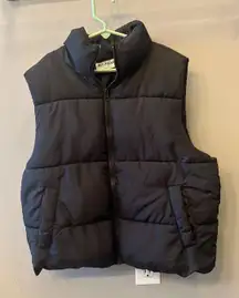 Black Puffer Vest No Boundaries Cropped