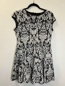 Gabby skye black and white printed dress