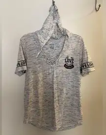 On Fire Love Republic Womens Hooded Hoodie Shirt L Large Short Sleeve Gray White