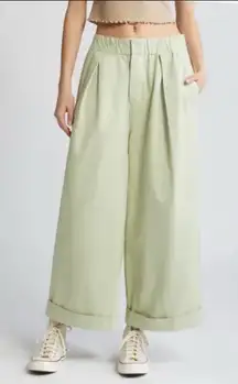 Free People After Love Roll Cuff
Wide Leg Pants L $128 
Casual fall classic