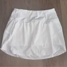 Athleta White Run With It 14” Skort Jupe-Short Run With It - Size XS