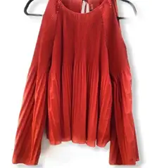 DO‎ + BE Cold Shoulder Pleated Blouse