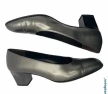 Vtg Salvatore Ferragamo 7.5 AAA Pumps Metallic Patent Leather Close Toe Heels