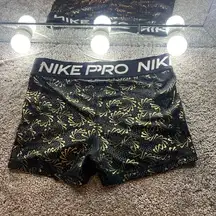 black and gold nike pros