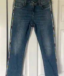 Anthropologie Pilcro Women’s Blue Jeans with Embroidered Side