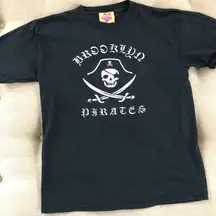 Lola Star Brooklyn Pirates Graphic TShirt M
