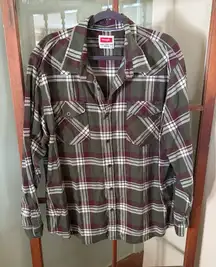NWOT Wrangler Plaid Flannel - Women’s Size 2X