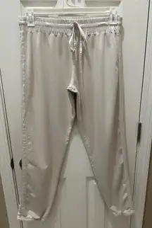 PJ HARLOW Blythe French terry jogger pants size Large cream satin trim