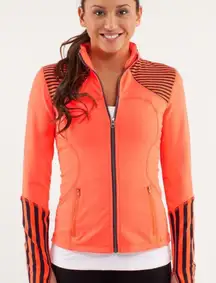 Lululemon Forme Jacket in Light Flare and Classic Inkwell size 6