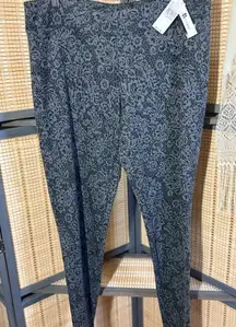 AB Studio Charcoal Floral Lace Print Leggings