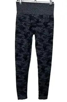 Gymshark  Adapt Camo Seamless Leggings Black Pull On Women’s Size Small