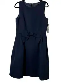 Tahari Classic Navy, Fit and Flare Sleeveless, BOW, Back Zip, fully lined SZ-10