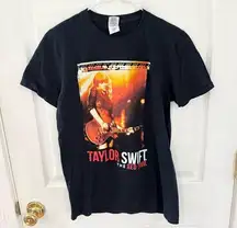 Taylor Swift “The Red Tour” Concert shirt SMALL