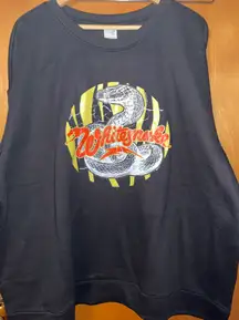 White snake Sweatshirt Size 2x