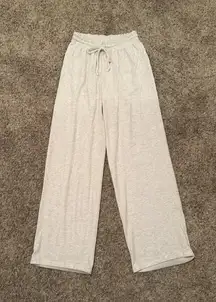Aritzia Cream Straight Leg Sweatpants
