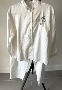 Vintage KayAnna White Matte Satin Sleep Set Embroidered Floral Details Size Med