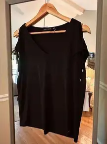 Ivanka Trump Size Small NWT Top‎ Black