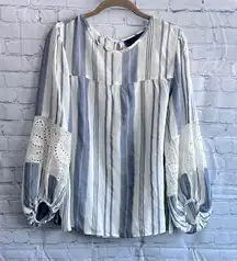 Francesca‘s Blue Rain, white and blue striped blouse women’s size‎ medium NWT