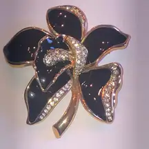 Vintage Elegant Black Enamel CZ Rhinestone Gold Tone Floral Retro Brooch