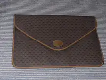 Gucci Vintage EUC document portfolio