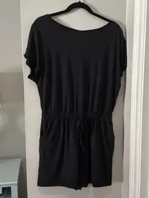 Black t shirt style romper size medium