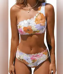 NWT CUPSHE Bathing Suit Bottoms Mid Rise With Scalloped Detail