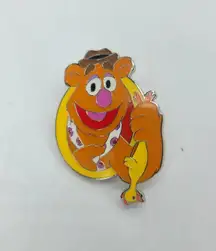 Fozzie Bear Disney Parks Trading‎ Pin 2023 The Muppets Mystery Pin