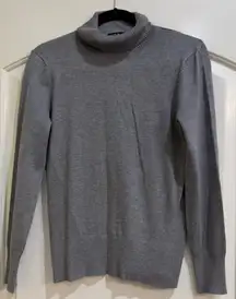 Cable & Gauge Gray Turtleneck Sweater