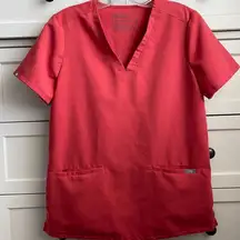 Figs Women’s Coral Casma Three-Pocket V Neck Scrub Top - Size Small