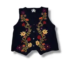 An Embroidered Vintage Vest Size Large A30