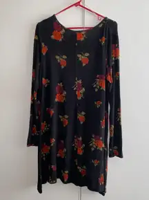 Long sleeve floral tshirt dress