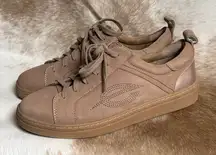 Earth Suede Sneakers- Zinnia Leather Size 9B B13