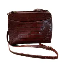 Leather Co Liz‎ Claiborne vintage crocodile/alligator print leather bag