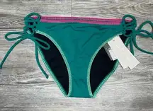 Salt + Cove Women's Emerald Green Embroidered Bikini Swim Bottoms sz Junior’s M