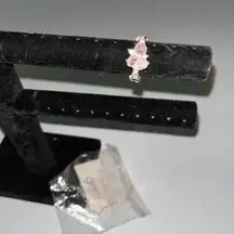 💙 HOST PICK - NIBag Paparazzi Elegant Pink and Silver Elastic Ring