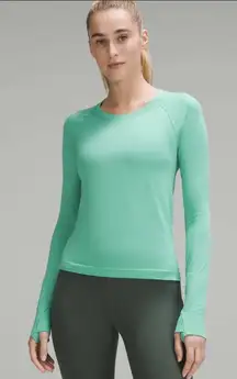 Women's Swiftly Tech LS - Size 10