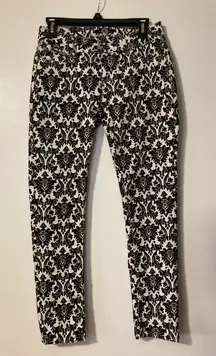 Maurices Black White Pattern Pants Size XS