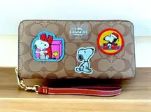 Coach  Peanuts In Signature Canvas LG Wallet With Patches