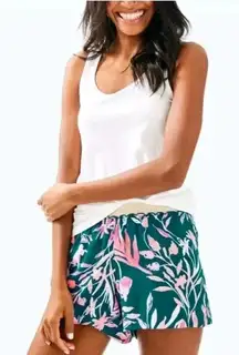 NWT Lilly‎ Pulitzer Rylan Shorts - MSRP $58 - Size Medium