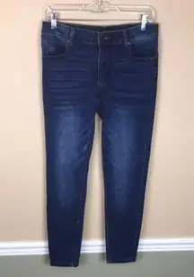 Tahari Women’s Kelly Classic Skinny Medium Wash Denim Jeans