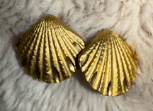 Vintage Gem Craft Gold Tone Sea Shell Pierced Earrings Signed‎ Made In USA