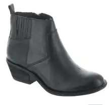 Sofft Ardmore Black Bootie Size 8 /39