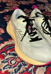 ASICS gel 25 running shoes size 7